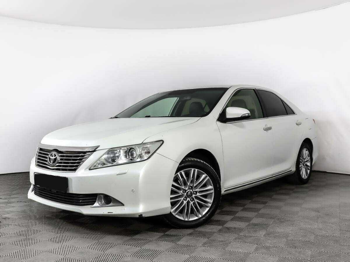 Купить Toyota Camry с пробегом. Посмотреть фото