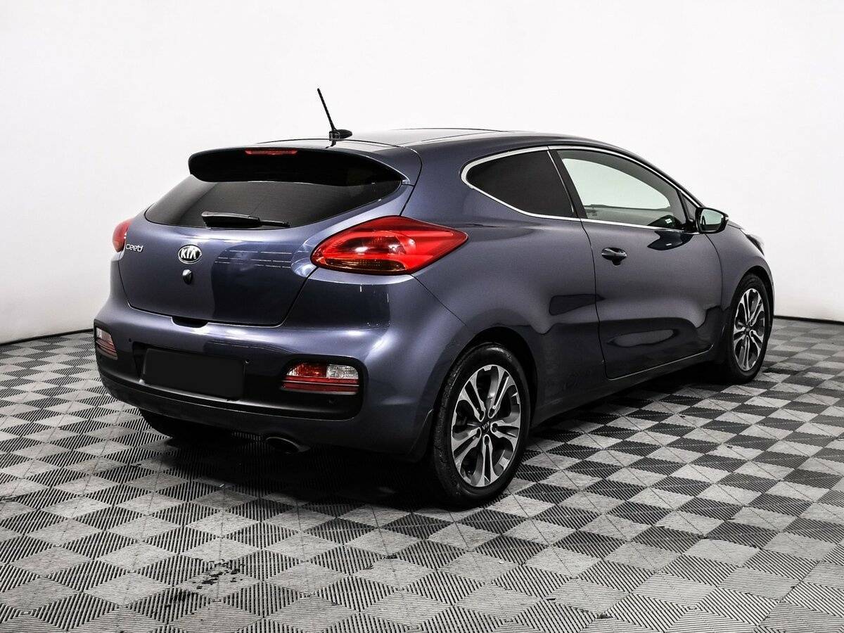 Купить Kia Ceed с пробегом. Фото: #4