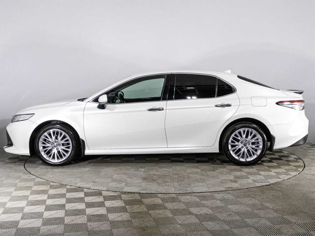 Купить Toyota Camry с пробегом. Фото: #7