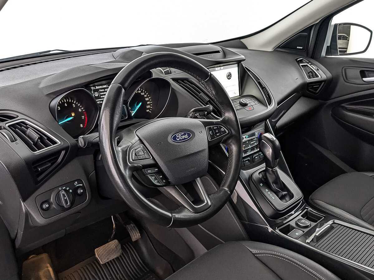 Купить Ford Kuga с пробегом. Фото: #14