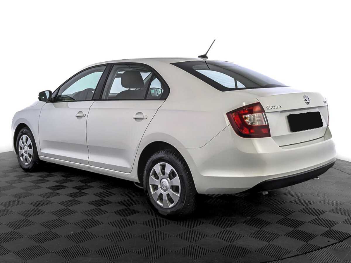 Купить Skoda Rapid с пробегом. Фото: #6