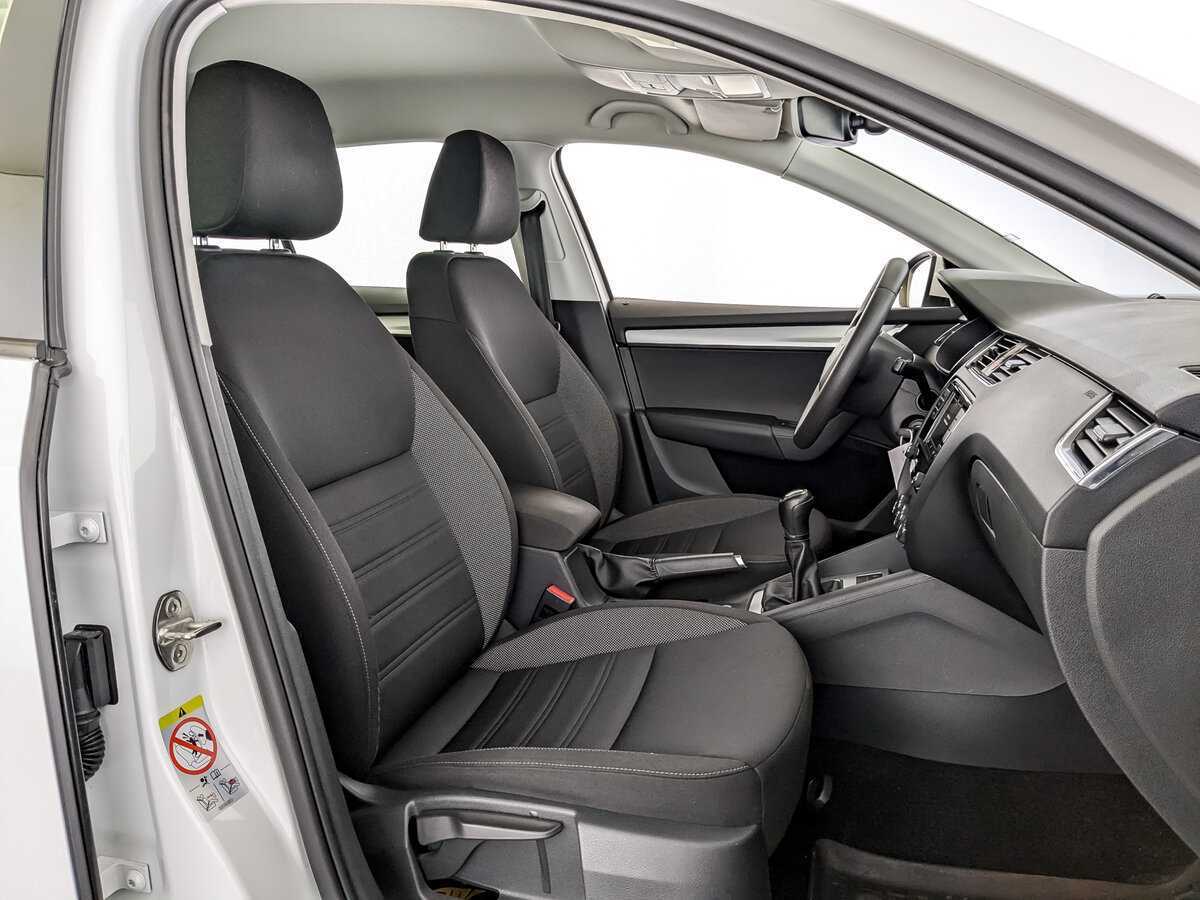 Купить Skoda Octavia с пробегом. Фото: #18