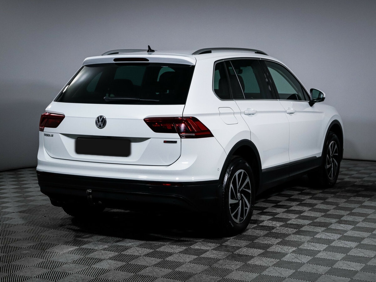 Купить Volkswagen Tiguan с пробегом. Фото: #3