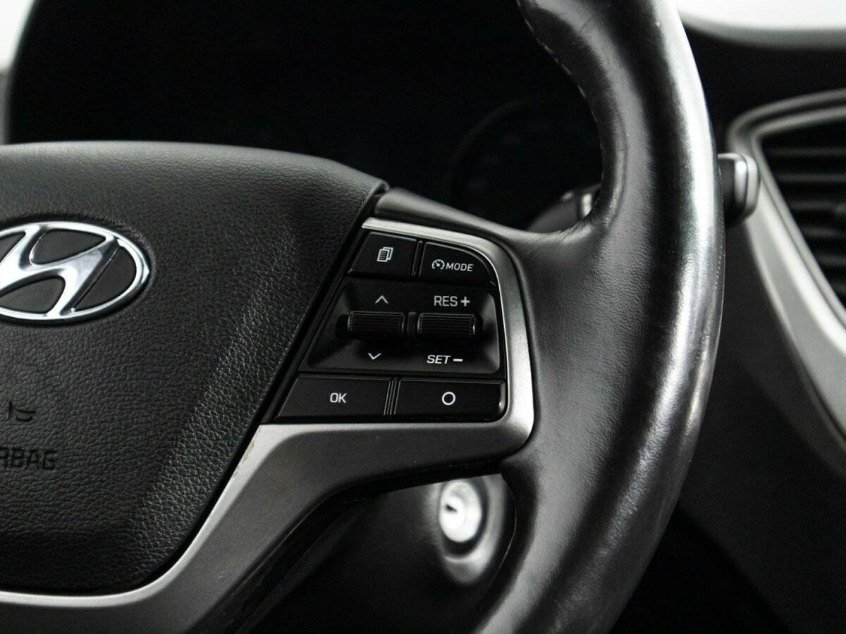 Купить Hyundai Solaris с пробегом. Фото: #17