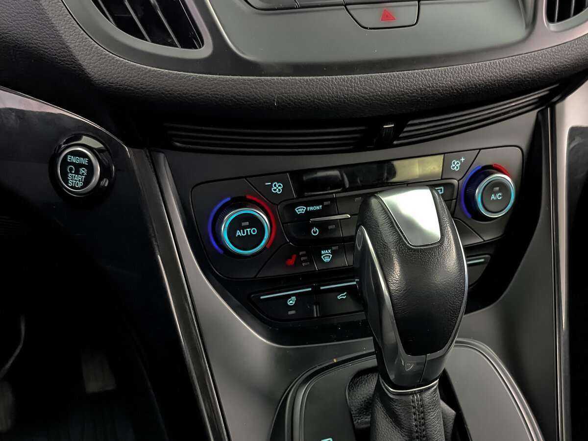 Купить Ford Kuga с пробегом. Фото: #21