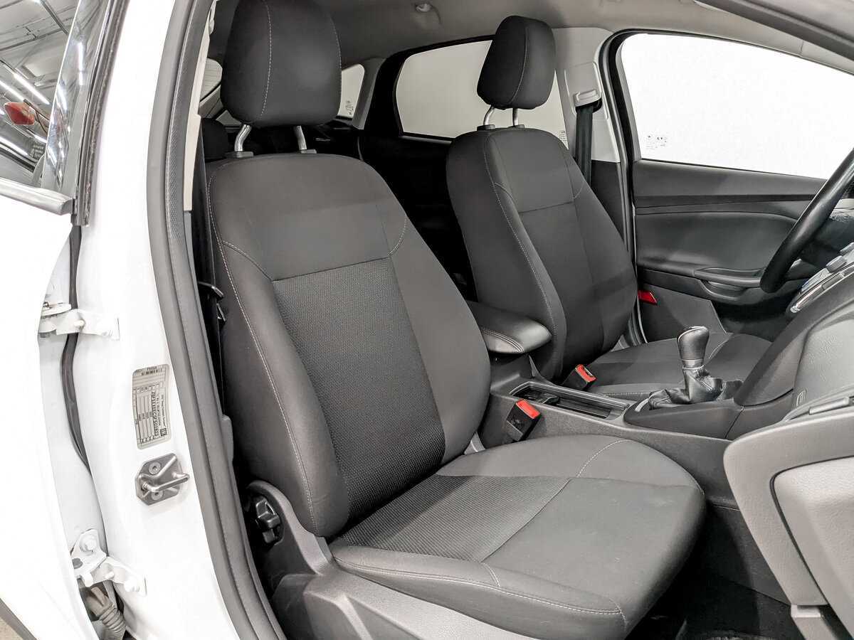 Купить Ford Focus с пробегом. Фото: #19