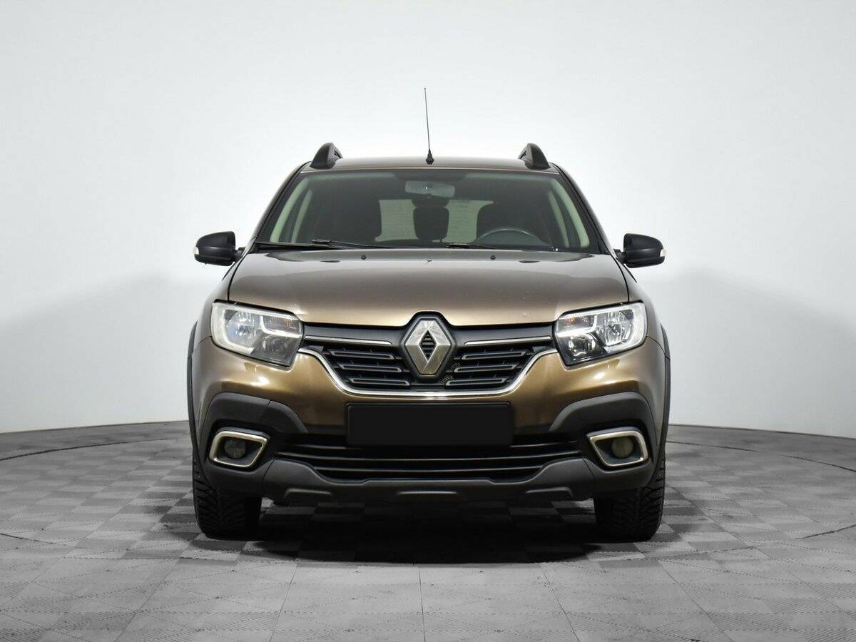Купить Renault Sandero с пробегом. Фото: #2