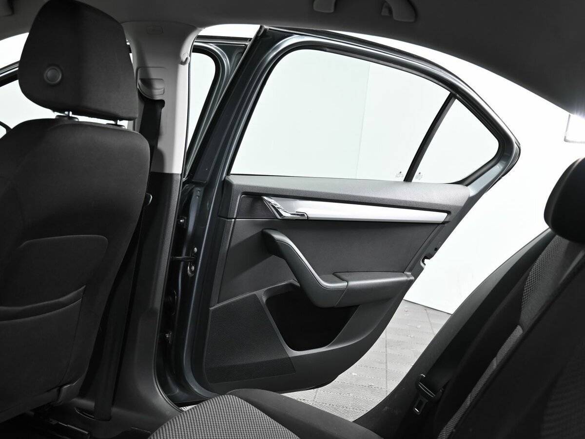 Купить Skoda Octavia с пробегом. Фото: #16