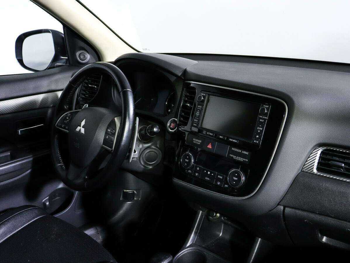 Купить Mitsubishi Outlander с пробегом. Фото: #5