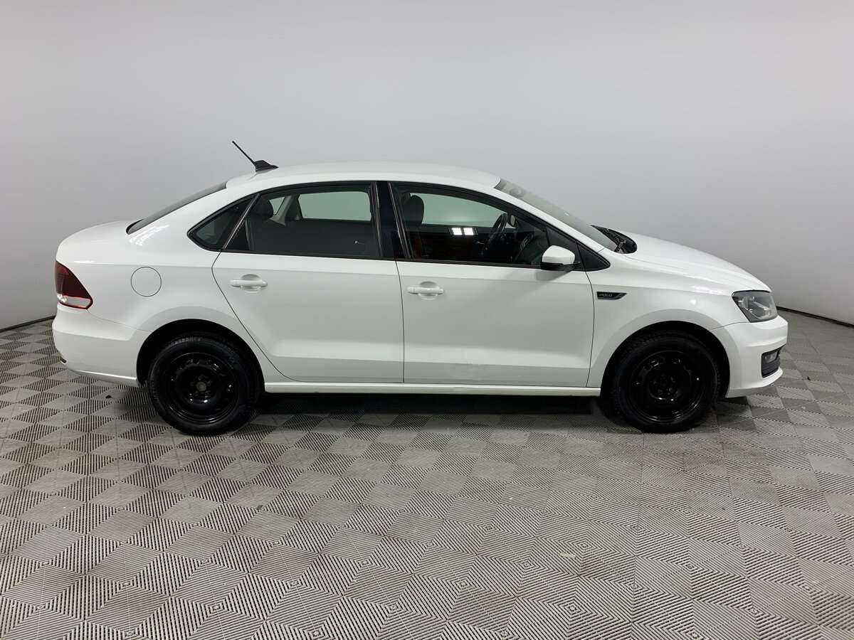 Купить Volkswagen Polo с пробегом. Фото: #3