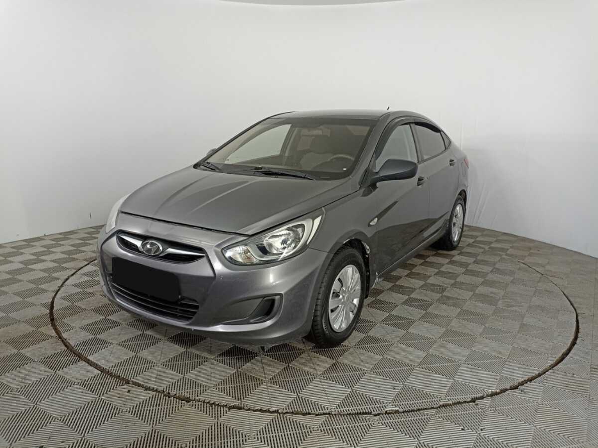 Купить Hyundai Solaris с пробегом. Фото: #0