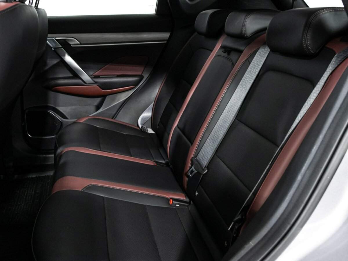 Купить Geely Coolray с пробегом. Фото: #9