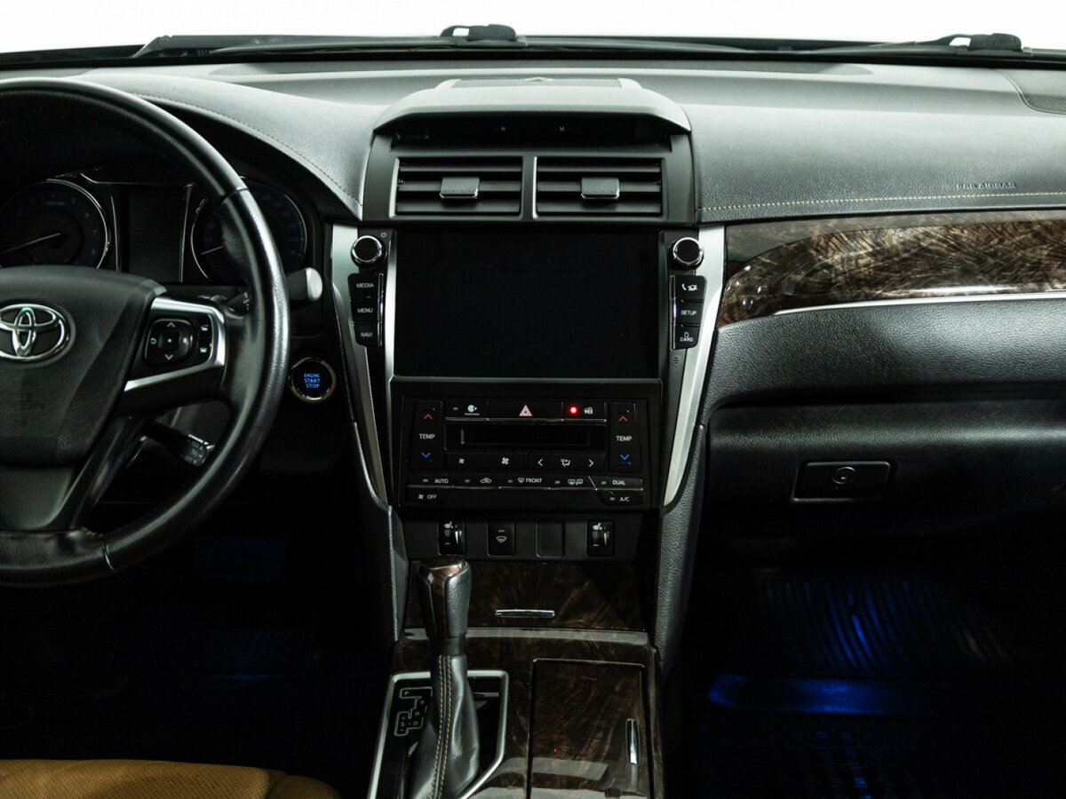 Купить Toyota Camry с пробегом. Фото: #11