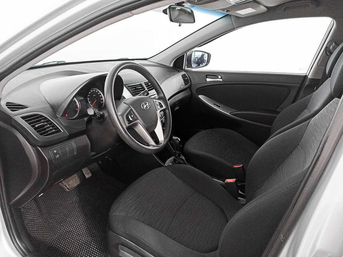 Купить Hyundai Solaris с пробегом. Фото: #11