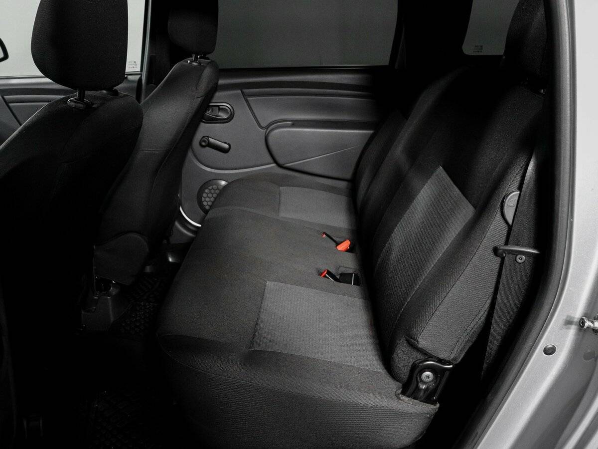 Купить Lada (ВАЗ) Largus с пробегом. Фото: #9