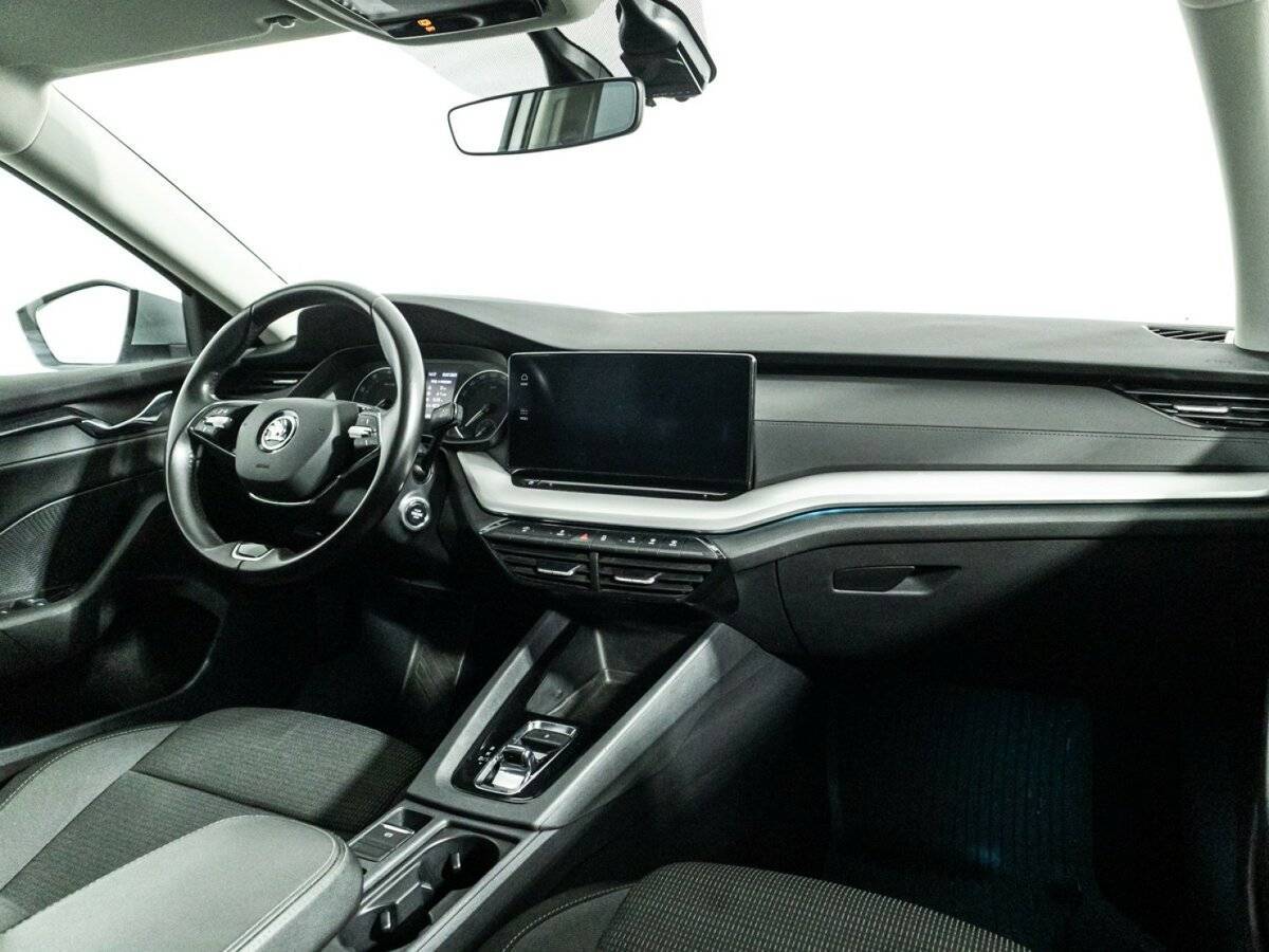 Купить Skoda Octavia с пробегом. Фото: #8