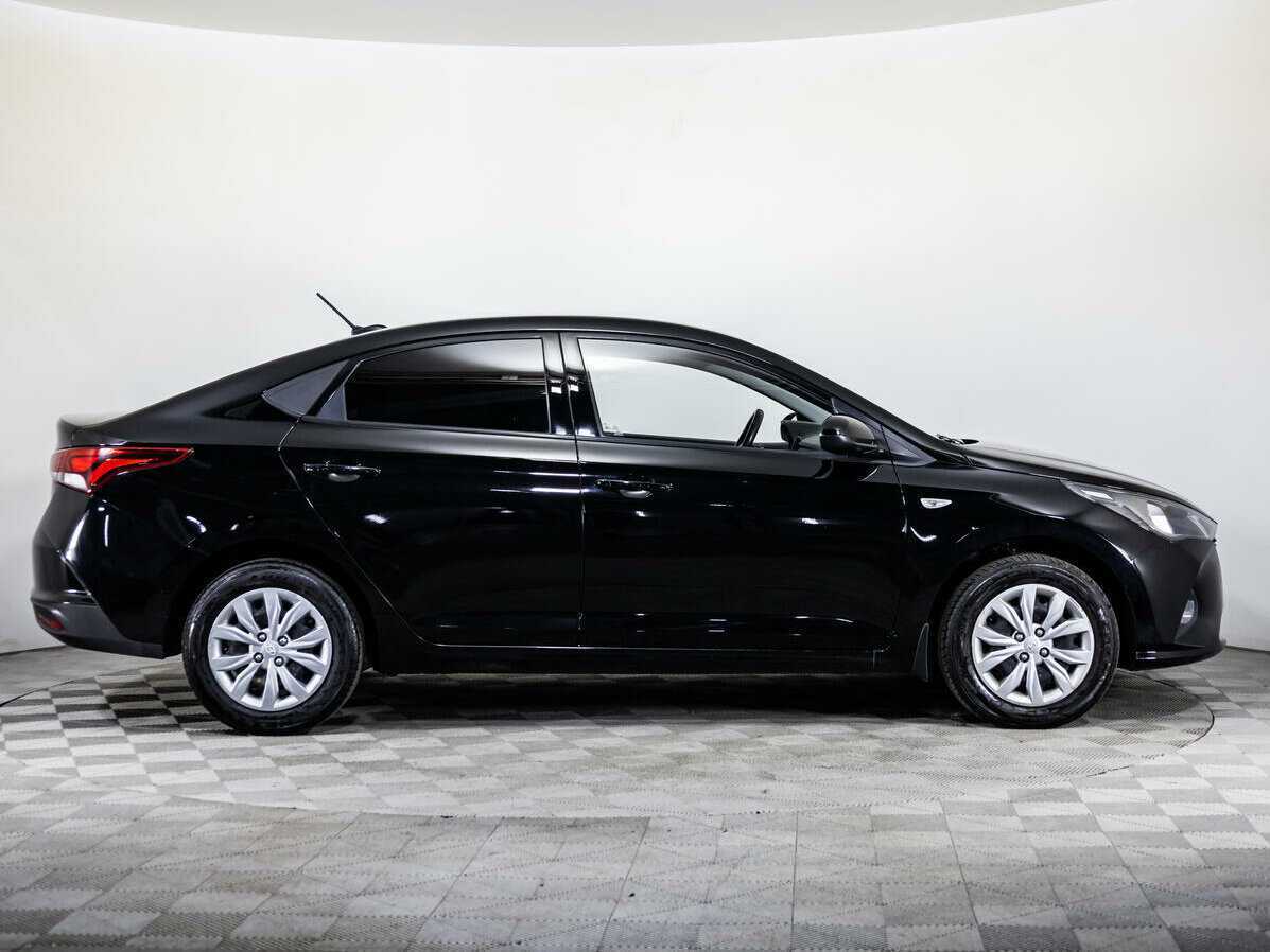 Купить Hyundai Solaris с пробегом. Фото: #3