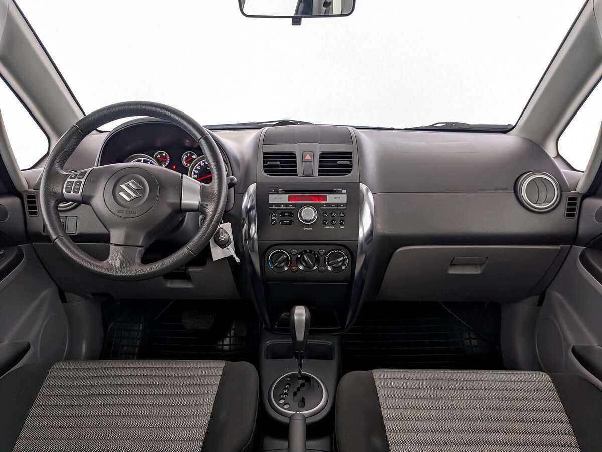 Купить Suzuki SX4 с пробегом. Фото: #11