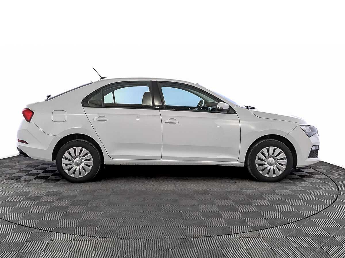 Купить Skoda Rapid с пробегом. Фото: #3
