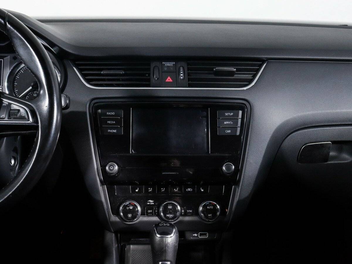 Купить Skoda Octavia с пробегом. Фото: #9