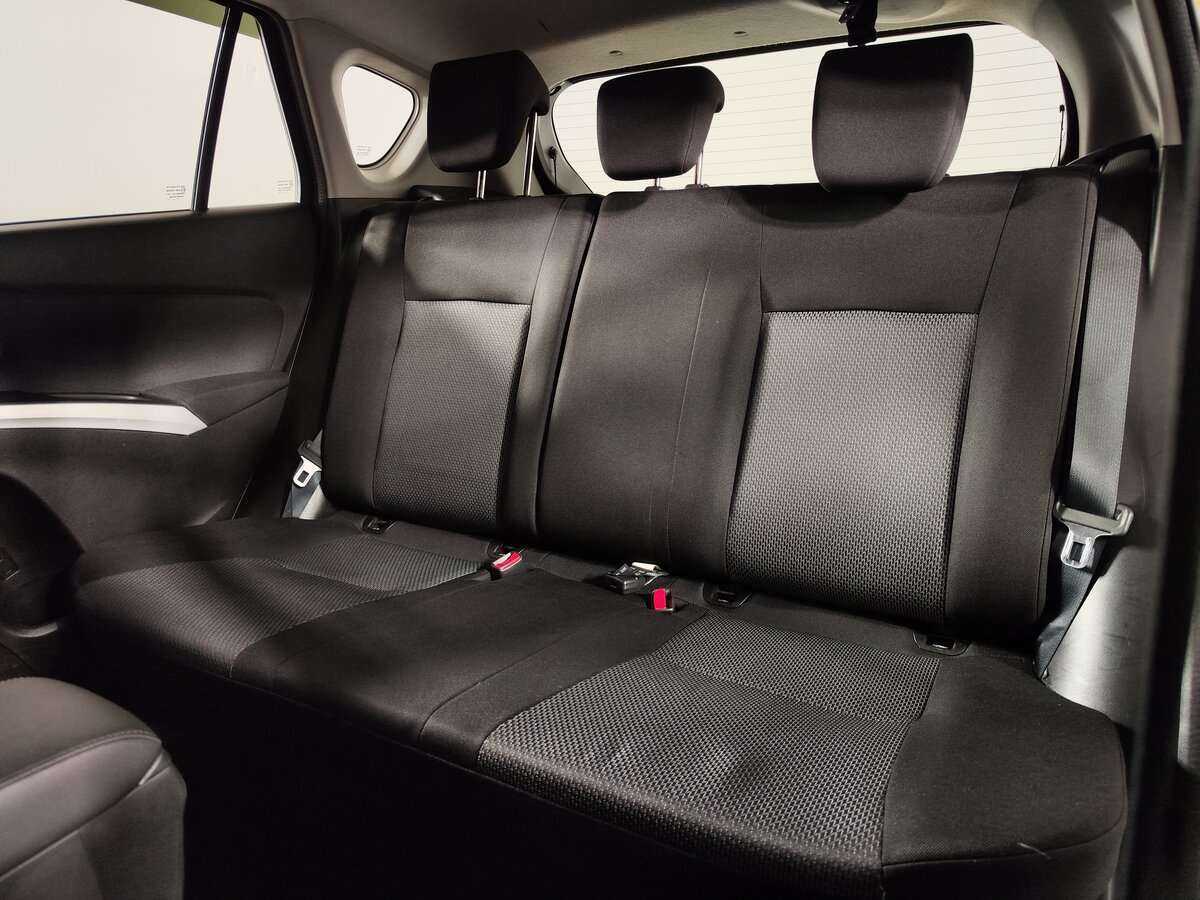 Купить Suzuki SX4 с пробегом. Фото: #9