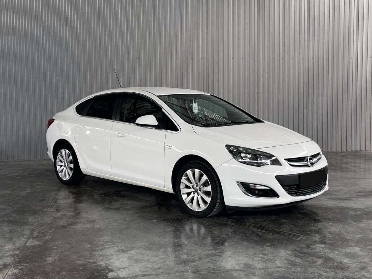 Купить Opel Astra с пробегом. Фото: #2