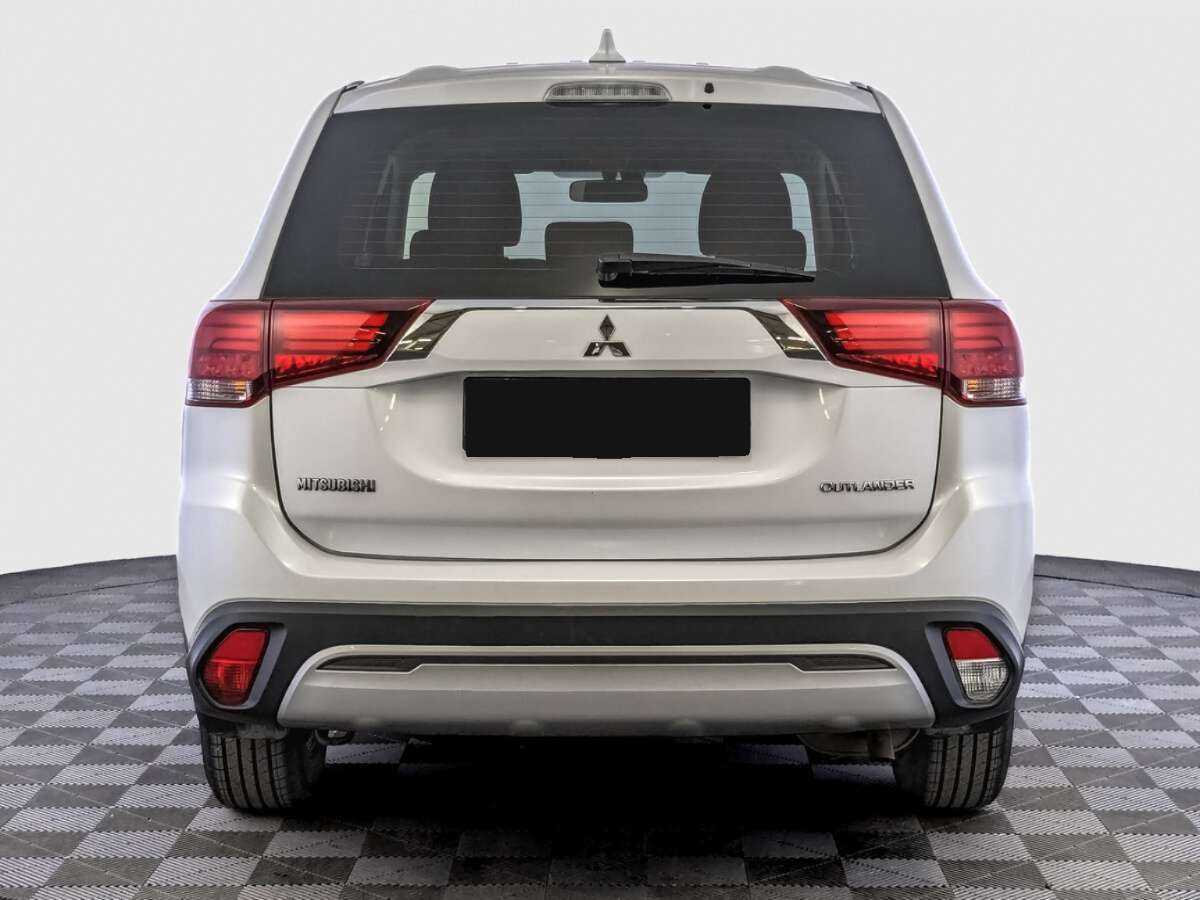 Купить Mitsubishi Outlander с пробегом. Фото: #5