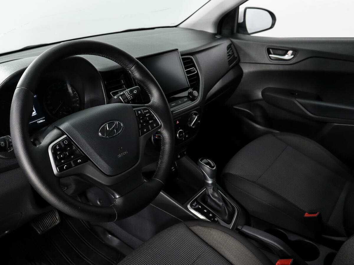 Купить Hyundai Solaris с пробегом. Фото: #6