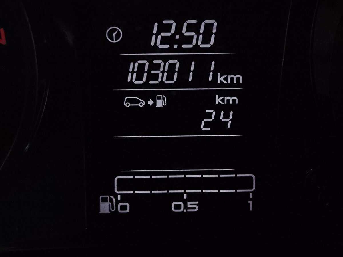 Купить Lada (ВАЗ) Granta с пробегом. Фото: #5