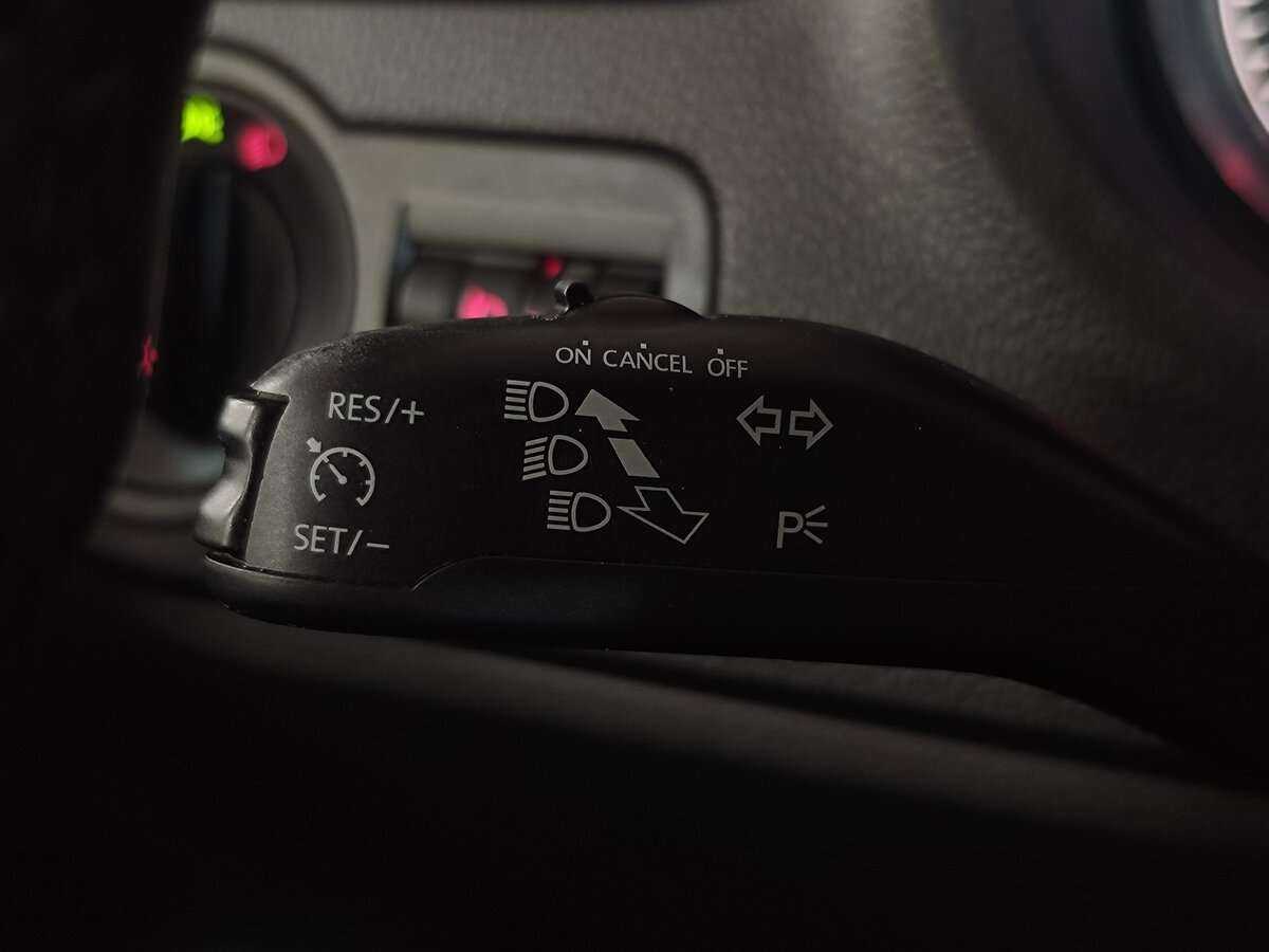 Купить Volkswagen Polo с пробегом. Фото: #19