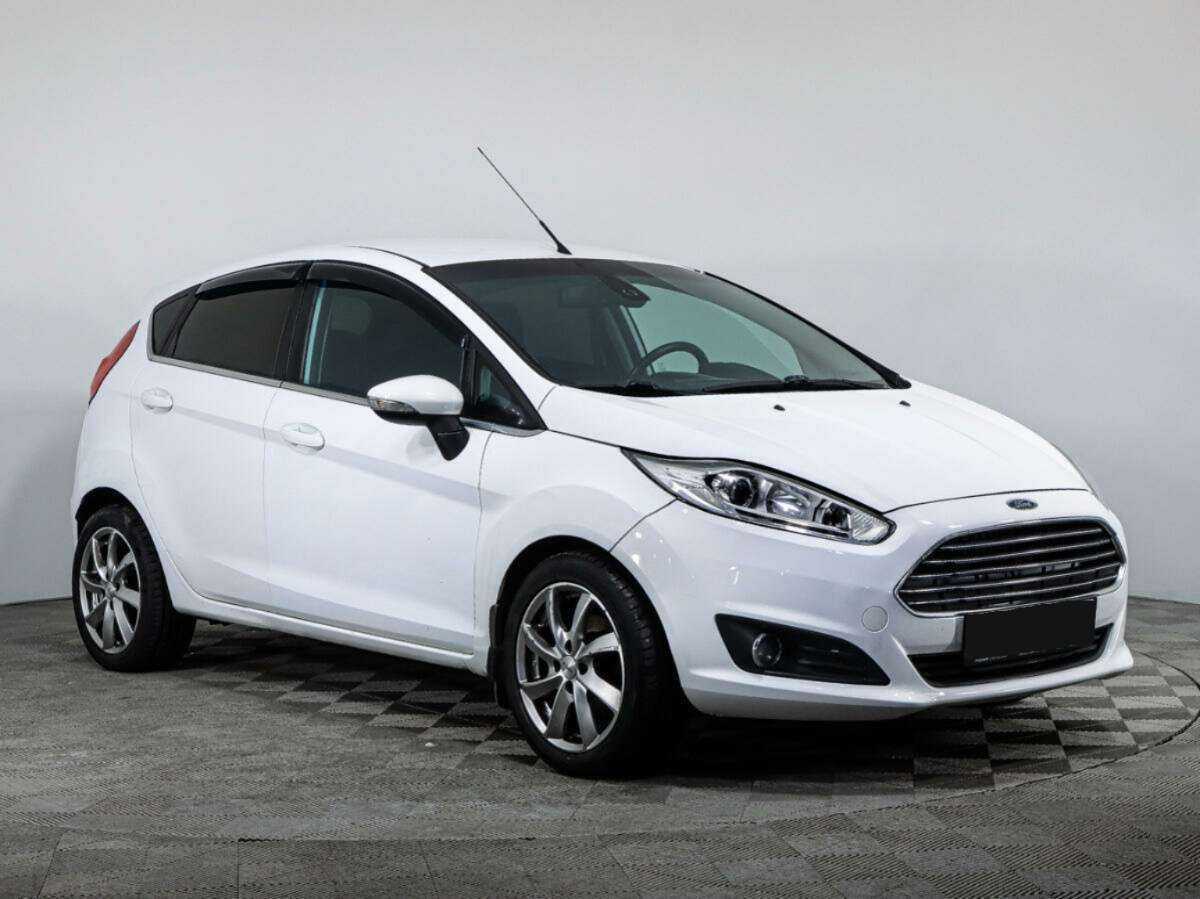 Купить Ford Fiesta с пробегом. Фото: #2