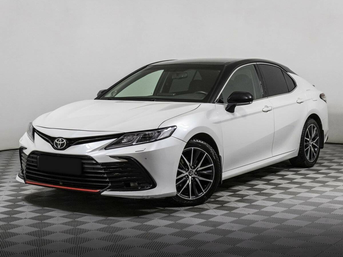 Купить Toyota Camry с пробегом. Посмотреть фото