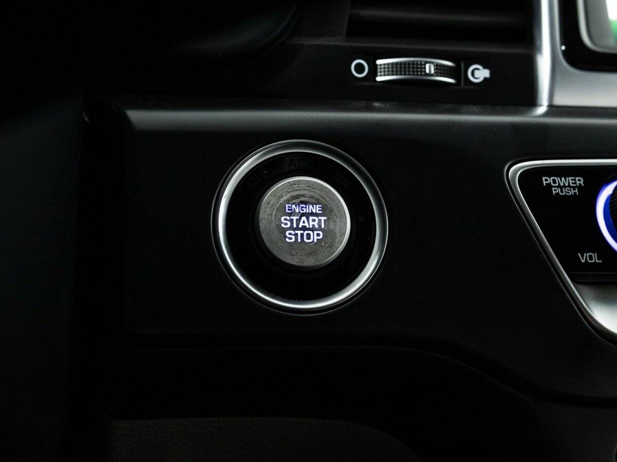 Купить Hyundai Sonata с пробегом. Фото: #18