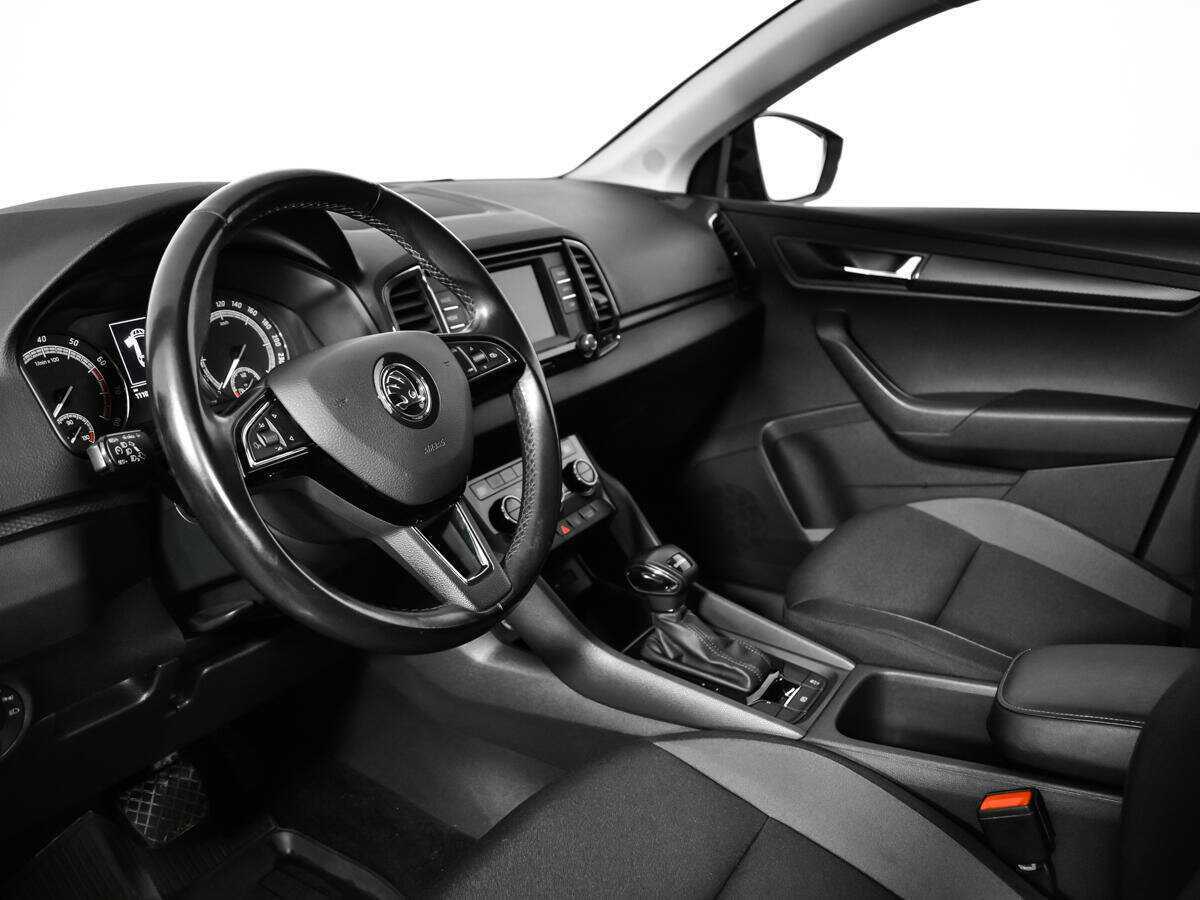 Купить Skoda Karoq с пробегом. Фото: #10