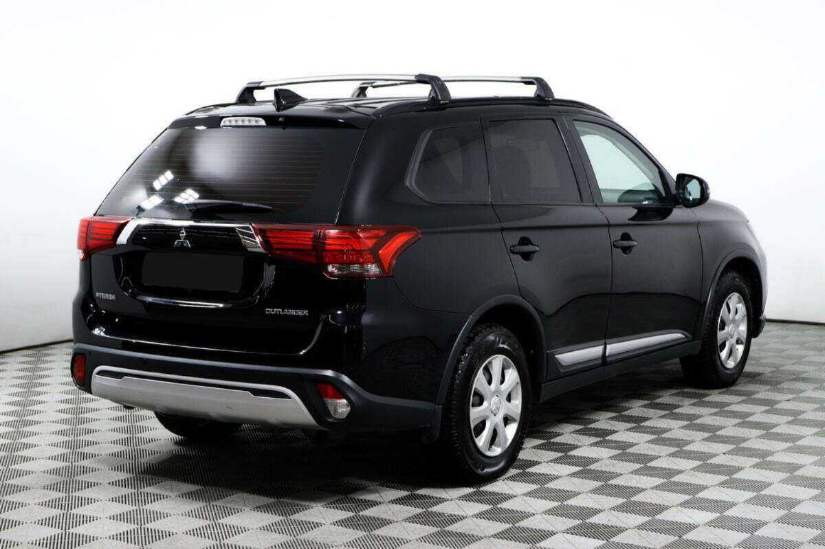 Купить Mitsubishi Outlander с пробегом. Фото: #4