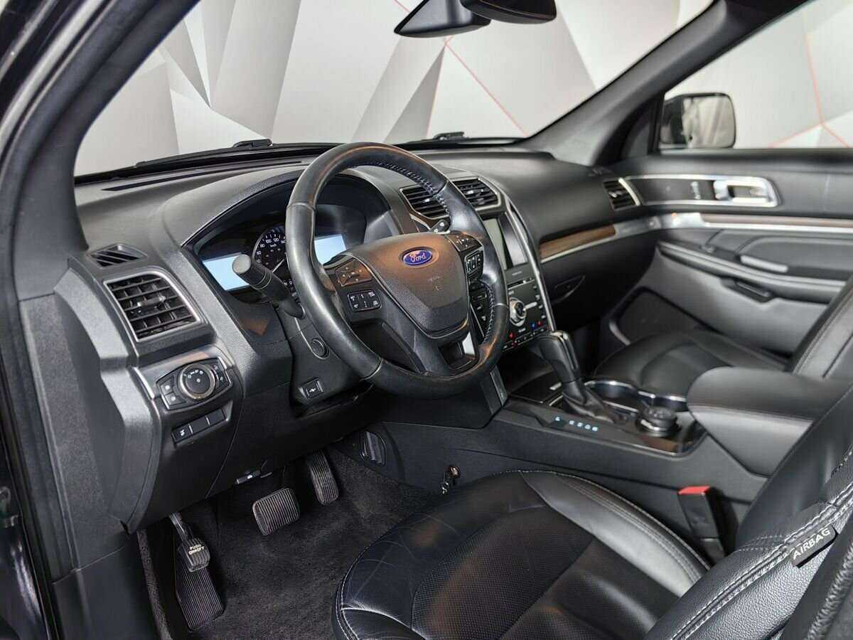 Купить Ford Explorer с пробегом. Фото: #12