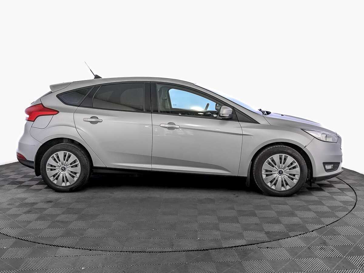 Купить Ford Focus с пробегом. Фото: #3