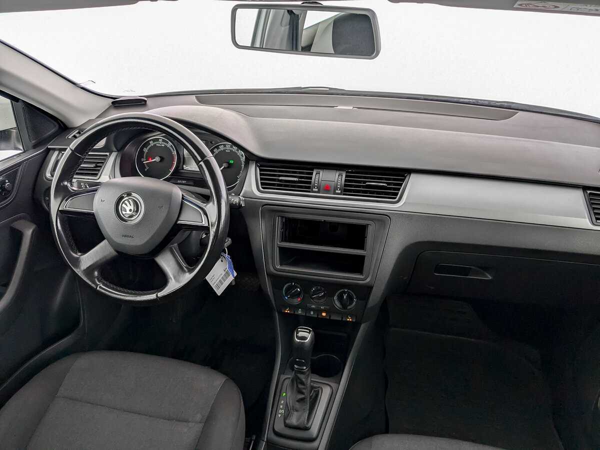 Купить Skoda Rapid с пробегом. Фото: #21