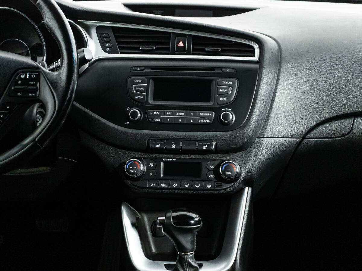 Купить Kia Ceed с пробегом. Фото: #13