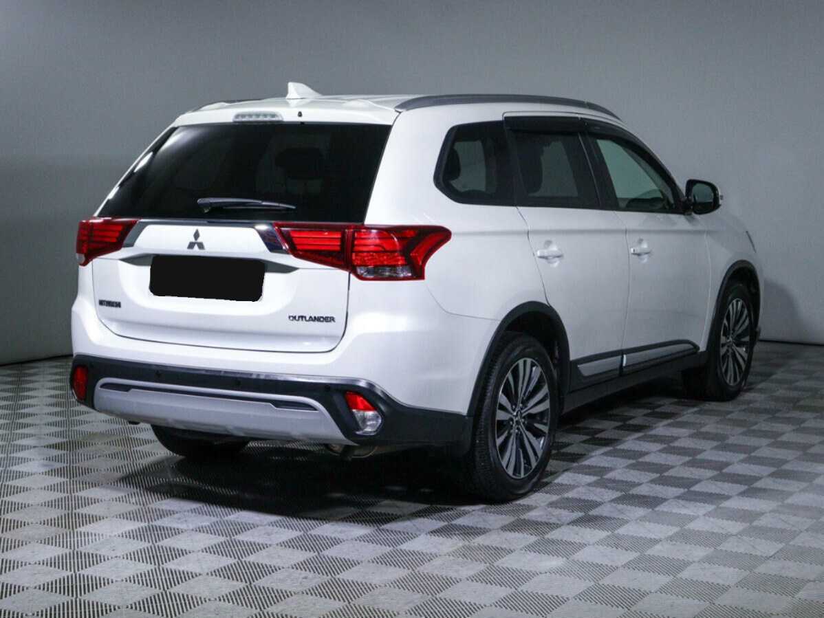 Купить Mitsubishi Outlander с пробегом. Фото: #4