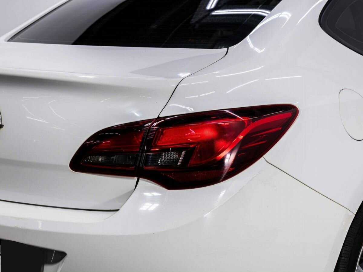 Купить Opel Astra с пробегом. Фото: #21