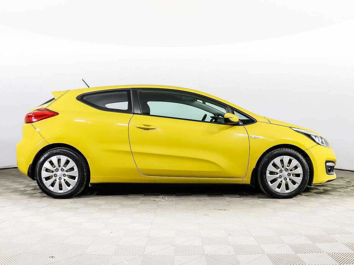 Купить Kia Ceed с пробегом. Фото: #3