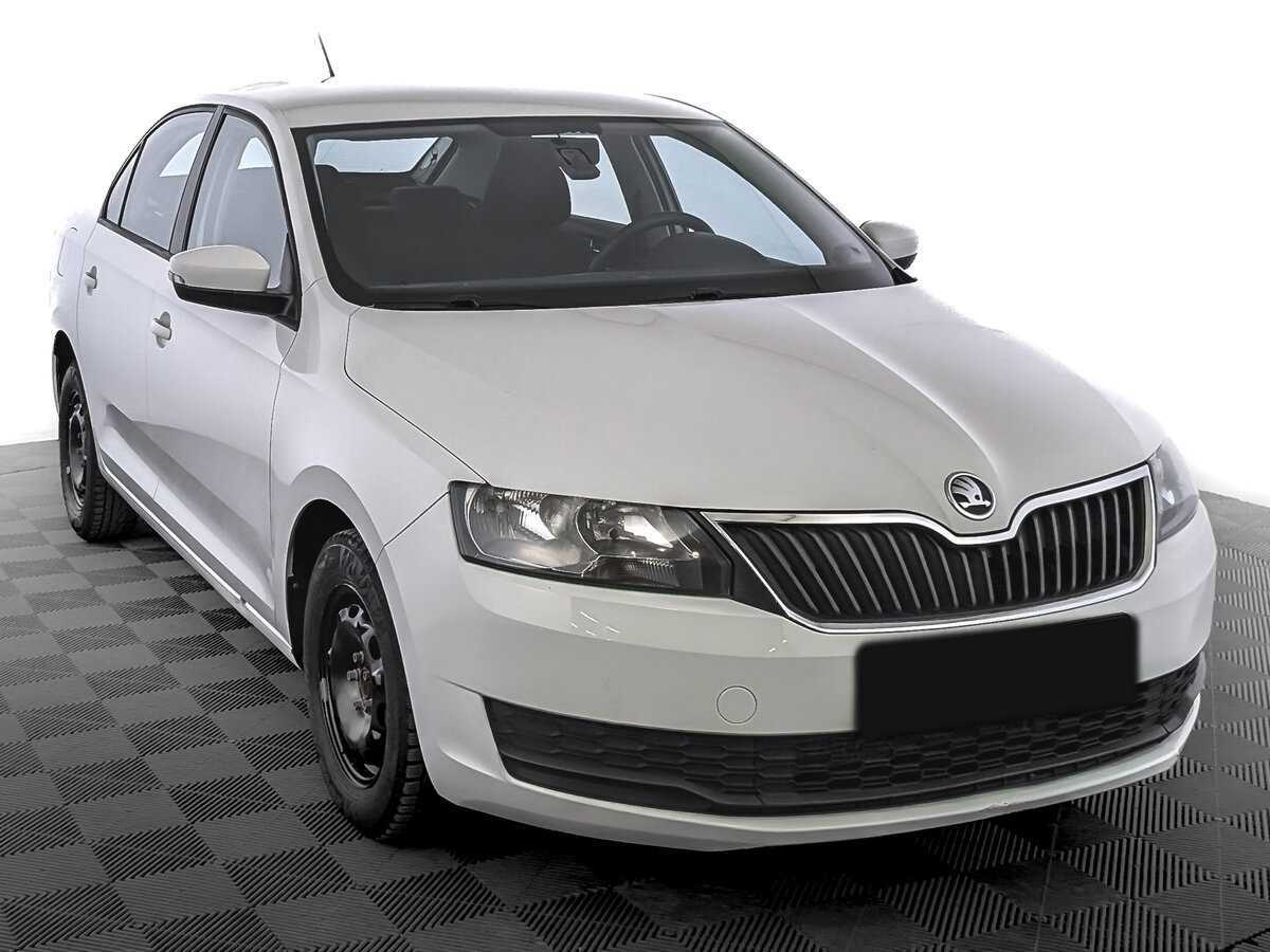 Купить Skoda Rapid с пробегом. Фото: #2