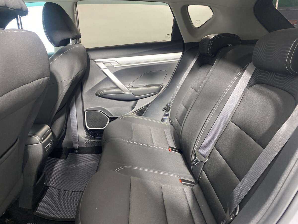 Купить Geely Coolray с пробегом. Фото: #9