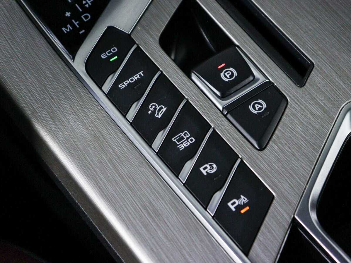 Купить Geely Coolray с пробегом. Фото: #16