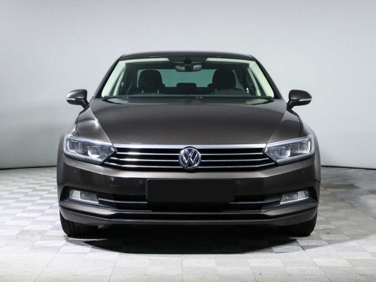 Купить Volkswagen Passat с пробегом. Фото: #1