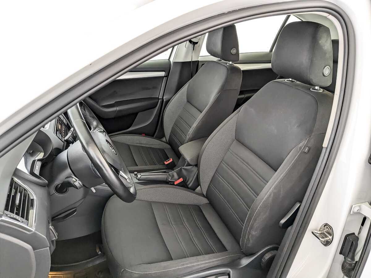 Купить Skoda Octavia с пробегом. Фото: #19
