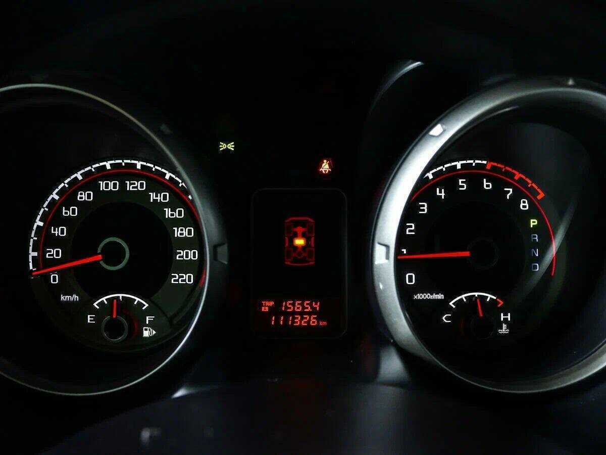 Купить Mitsubishi Pajero с пробегом. Фото: #8