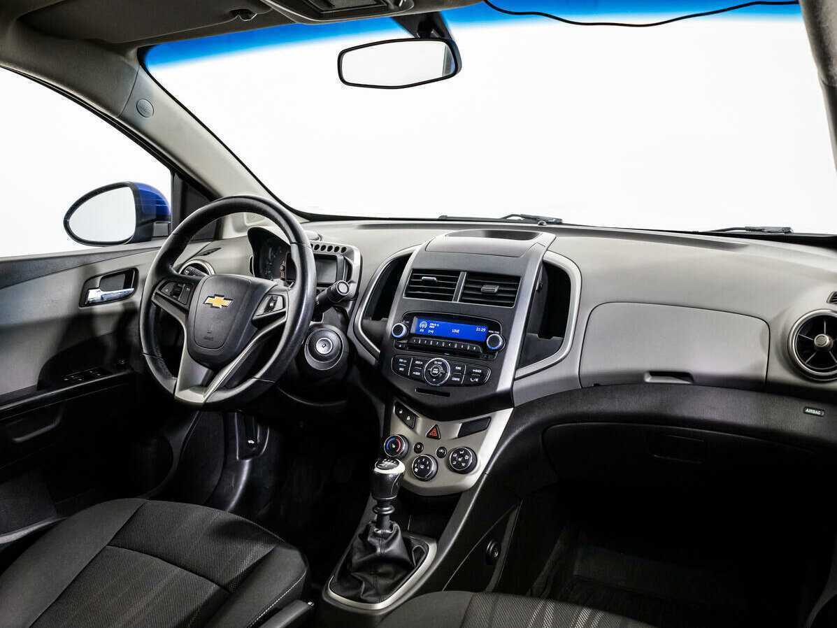 Купить Chevrolet Aveo с пробегом. Фото: #7