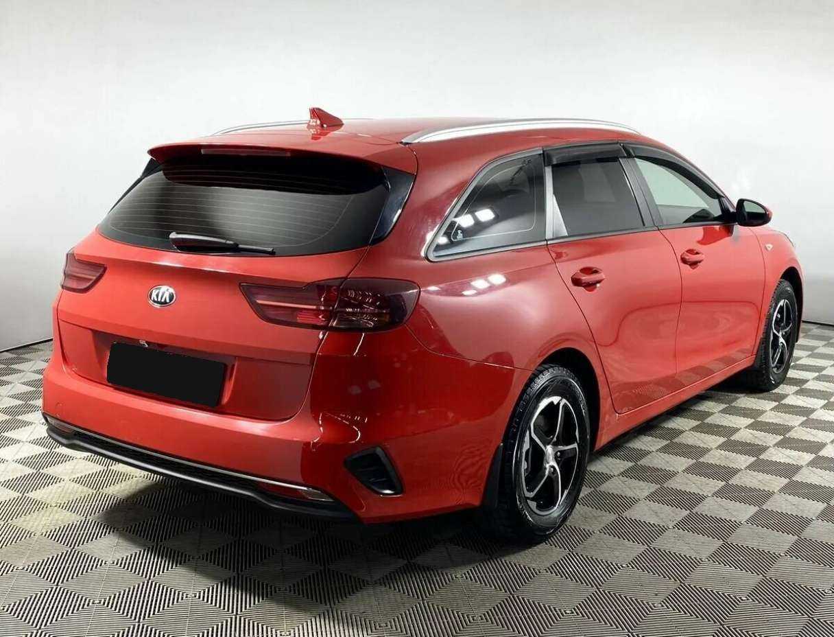 Купить Kia Ceed с пробегом. Фото: #4